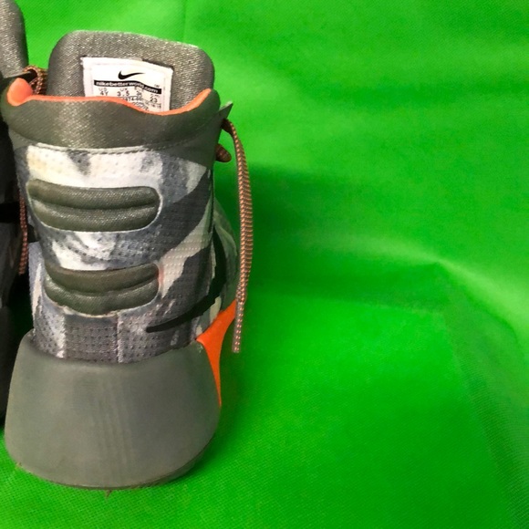 Nike Hyperdunk 2015 - Picture 3 of 4